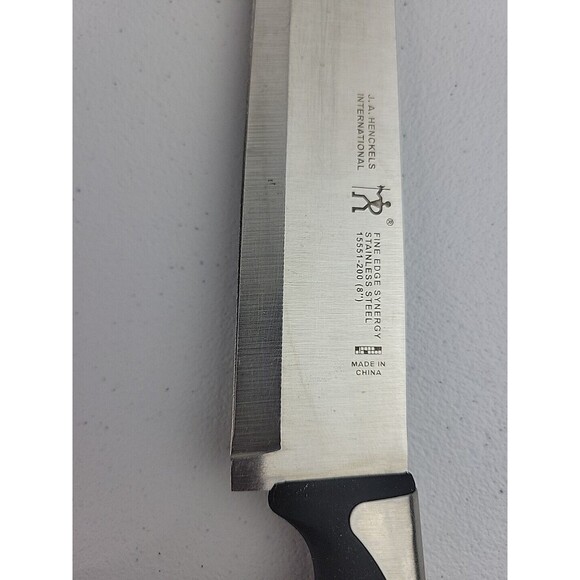 J. A. Henckels International Fine Edge Synergy 15551-200 Chefs Knife 8" Blade - Picture 3 of 7